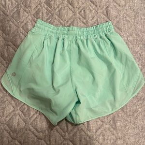 Lululemon Hotty Hot 4”